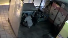 Θεσσαλονίκη: Ελεύθερος υπό όρους ο 35χρονος που άδειασε καταψύκτες με σφολιάτες και παγωτά