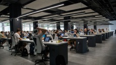 Έρευνα ΟΟΣΑ: Το 71% των επιχειρήσεων στην Ελλάδα δηλώνει δυσκολία στην εξεύρεση προσωπικού