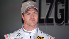 O αδελφός του Μίχαελ Σουμάχερ, Ραλφ, ανακοίνωσε ότι είναι γκέι με φωτογραφία με τον σύντροφό του