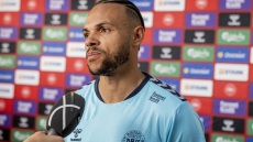 Μάρτιν Μπρέιθγουεϊτ: Στην Αθήνα για να υπογράψει με τον Ολυμπιακό, ακολουθεί ο Πιρόλα