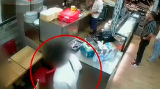 Παρίσι: Την βίασαν και όταν ζήτησε βοήθεια ο ένας από τους βιαστές τη χτύπησε φιλικά στον ώμο