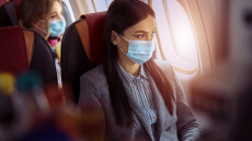 Πόσο επικίνδυνες είναι οι πτήσεις για τη μετάδοση κορωνοϊού; Οι ειδικοί απαντούν