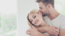 Άρωμα γυναίκας: Πώς αλλάζει τις γόνιμες μέρες – Οι άνδρες απαντούν