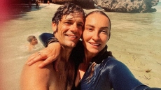 Ρούλα Ρέβη: Αγκαλιά με τον Αποστόλη Τότσικα στο ταξίδι τους στην Αφρική