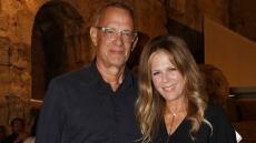 Η Ρίτα Γουίλσον ανέβασε τον Τομ Χανκς χαλαρό στο σπίτι τους για τα γενέθλιά του - «Χρόνια πολλά αγάπη μου»