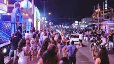 Ελληνίδες ξάφριζαν τουρίστες στον Λαγανά Ζακύνθου