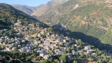 Βόρεια Τζουμέρκα: ηπειρώτικο πρωινό, νόστιμες πίτες, εκλεκτά κρέατα με φόντο ένα μαγικό τοπίο άγριας ομορφιάς