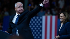 Ο Δημοκρατικός υποψήφιος αντιπρόεδρος των ΗΠΑ επιτίθεται στον Τραμπ - «Δεν έχει ιδέα τι είναι να υπηρετείς το έθνος»