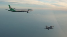 Ολυμπιακοί Αγώνες - Ταϊβάν: Με F-16 υποδέχθηκαν την Intersex μποξέρ και τους άλλους Ολυμπιονίκες