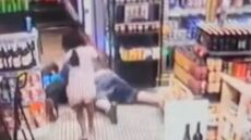 ΗΠΑ : Ληστής βρήκε τον δάσκαλό του από ατρόμητη 8χρονη  - Τον χτύπησε με ρόπαλο ενώ πάλευε με τον πατέρα της