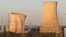 Γερμανία: Κατεδαφίστηκαν οι εμβληματικοί πύργοι πυρηνικού σταθμού