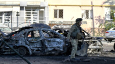 Ο Πούτιν επιτίθεται με πυραύλους στο Κίεβο ενώ ο Ζελένσκι ενισχύει τις θέσεις του στο Κουρσκ