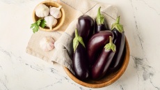 Μελιτζάνα: Ποιες είναι οι 6 ελληνικές ποικιλίες της;