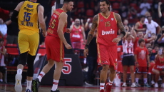 Με την αύρα και το «πεταχτάρι» του Πρίντεζη o Ολυμπιακός 84-83 την Μακάμπι στο ΣΕΦ - Δείτε βίντεο 