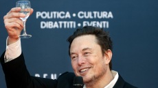 Έλον Μασκ: Σε τρία χρόνια εκτιμάται πως θα είναι ο πρώτος τρισεκατομμυριούχος στον κόσμο