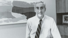 Dr. Roy Vagelos: Ο Έλληνας άγγελος του Πανεπιστημίου Columbia κάνει δωρεές $1 δισ. για τη φαρμακευτική έρευνα