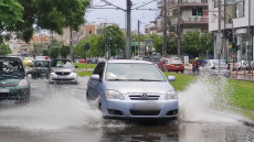 Kαιρός: Καταιγίδες σήμερα στα βορειοδυτικά, πιο δύσκολη ημέρα η Πέμπτη - Kαλοκαιρινές θερμοκρασίες στην υπόλοιπη χώρα