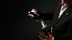 Η σχολή που θα σε κάνει Master of Wine και Sake Samurai