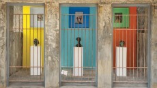 Ύδρα: Η φυλακή της ανθρώπινης ψυχής μέσα από μια έκθεση με έργα του George Condo