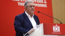 Κουτσούμπας: Το ΚΚΕ είναι ο στρατηγικός αντίπαλος της κυβέρνησης - Εκφυλιστική η κατάσταση σε ΣΥΡΙΖΑ και ΠΑΣΟΚ