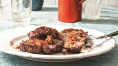 Χοιρινό στη γάστρα με μέλι