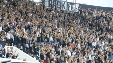 Χειροπέδες σε πέντε άτομα που έβαζαν φιλάθλους του ΠΑΟΚ χωρίς εισιτήριο στην Τούμπα