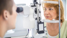 Όραση: Ποιοι διατρέχουν υψηλότερο κίνδυνο εκφύλισης της ωχράς κηλίδας