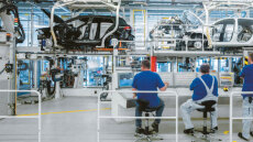 Crisis at Volkswagen: Where is the German "engine" leaking oil?