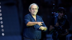 Πλατινί: «Είχα συμφωνήσει με την Ίντερ, αλλά με κέρδισε ο Ανιέλι - Αν ήμουν πρόεδρος της FIFA, δεν θα υπήρχε VAR»
