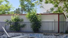 Βόλος: Σχολικός φύλακας είχε φτιάξει... τη δική του γκαρσονιέρα σε προαύλιο σχολείου