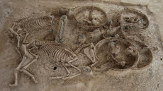 Μόνιμη αρχαιολογική έκθεση στον ταφικό τύμβο της Μικρής Δοξιπάρας-Ζώνης, στην Ορεστιάδα