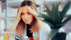 Επίμονος «πονοκέφαλος» η φαρμακευτική δαπάνη – Ποιο «αναλγητικό» υπόσχεται να εξομαλύνει την κατάσταση