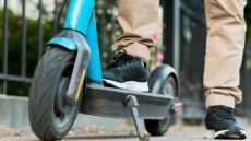 Μαδρίτη: Οι εταιρείες ενοικίασης ηλεκτρικών πατινιών θα πρέπει να τα αποσύρουν ως τις 25 Οκτωβρίου