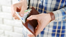 Ελληνική Ένωση Επιχειρηματιών (ΕΕΝΕ): Μείωση φόρων και εισφορών για να αυξηθούν κέρδη και μισθοί