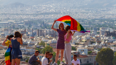Η Ελλάδα στην κορυφή κατάταξης για τα δικαιώματα της ΛΟΑΤΚΙ κοινότητας, σύμφωνα με τη ΔιαΝΕΟσις