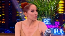 Κόρα Καρβούνη: Όσο είχα τα social media αισθανόμουν ένα βάρος, νιώθω πιο ελεύθερη τώρα που τα έκλεισα