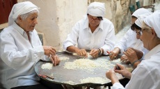 Χίος, ιστορίες με δάκρυα μαστίχας