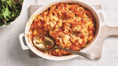 Bίδες με σάλτσα τόνου στον φούρνο