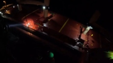 Δονούσα: Διάσωση 22χρονου τραυματία από δεξαμενόπλοιο με Super Puma της Πολεμικής Αεροπορίας - Βίντεο