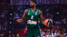 Μπράουν: «Δεν ήταν εύκολη η νίκη, βρίσκουμε χημεία»