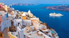 Παρουσιάστηκε το ειδικό πολεοδομικό σχέδιο Σαντορίνης: Στόχος ο δραστικός περιορισμός της εκτός σχεδίου δόμησης