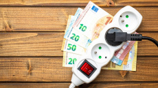 Ηλεκτρικό ρεύμα: Από 12,2 έως 16 λεπτά η τιμή ανά κιλοβατώρα τον Μάιο - Τι θα πληρώσουν οι καταναλωτές