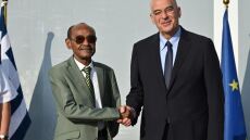 Στο Τζιμπουτί ο Δένδιας, στην τελετή παράδοσης-παραλαβής της εν πλω διοίκησης της Ευρωπαϊκής Επιχείρησης «ΑΣΠΙΔΕΣ»