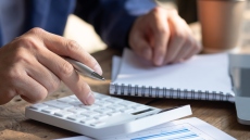 Πόθεν Έσχες: Λήγει η προθεσμία, τι αλλάζει φέτος
