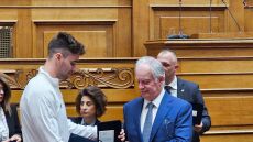 Βουλή των Ελλήνων τίμησε τους Ολυμπιονίκες και Παραολυμπιονίκες αθλητές του Παρισιού 2024