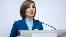 Μολδαβία: Ρώσος γερουσιαστής λέει πως «έφεραν» ψήφους από το εξωτερικό για να εκλεγεί η φιλοδυτική Σάντου