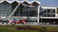 Σερβία: Κατηγορίες σε βάρος 13 ατόμων για την κατάρρευση οροφής στον σιδηροδρομικό του Νόβι Σαντ