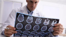 MyHealth app: Γιατί δεν προχωρά η ψηφιοποίηση των διαγνωστικών εξετάσεων