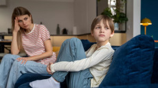 Αναπτυξιακές διαταραχές: Ποια παιδιά θα πάρουν voucher 800 ευρώ για θεραπευτικές συνεδρίες