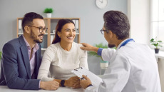 Ινομυώματα: Αποτελούν εμπόδιο στη γονιμότητα και την εξωσωματική; Ο γυναικολόγος απαντά